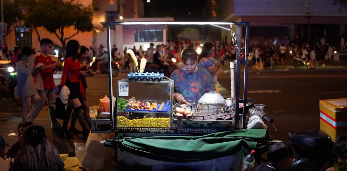Ho Chi Minh City Street Food Guide 2026 | Nomado Travel